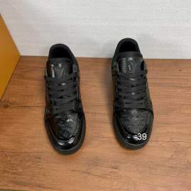 Picture of Louis Vuitton Shoes _SKULVsz39-46FF090613112